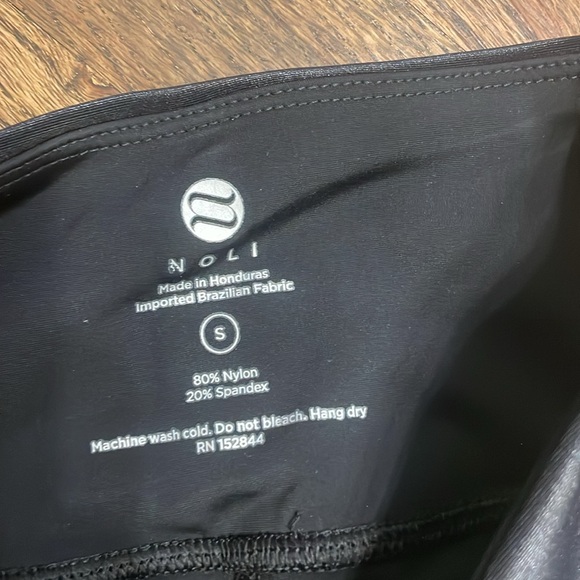 NOLI LIQUID LEGGING - BLACK GLOSS size Small - Picture 4 of 6